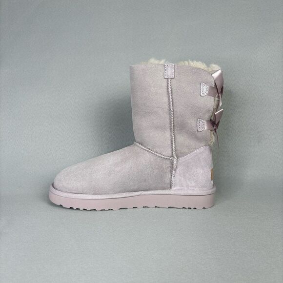 New Women's 9 UGG Boots Bailey Bow Light Purple Lavender Suede w/ Purple Soles - Picture 5 of 11